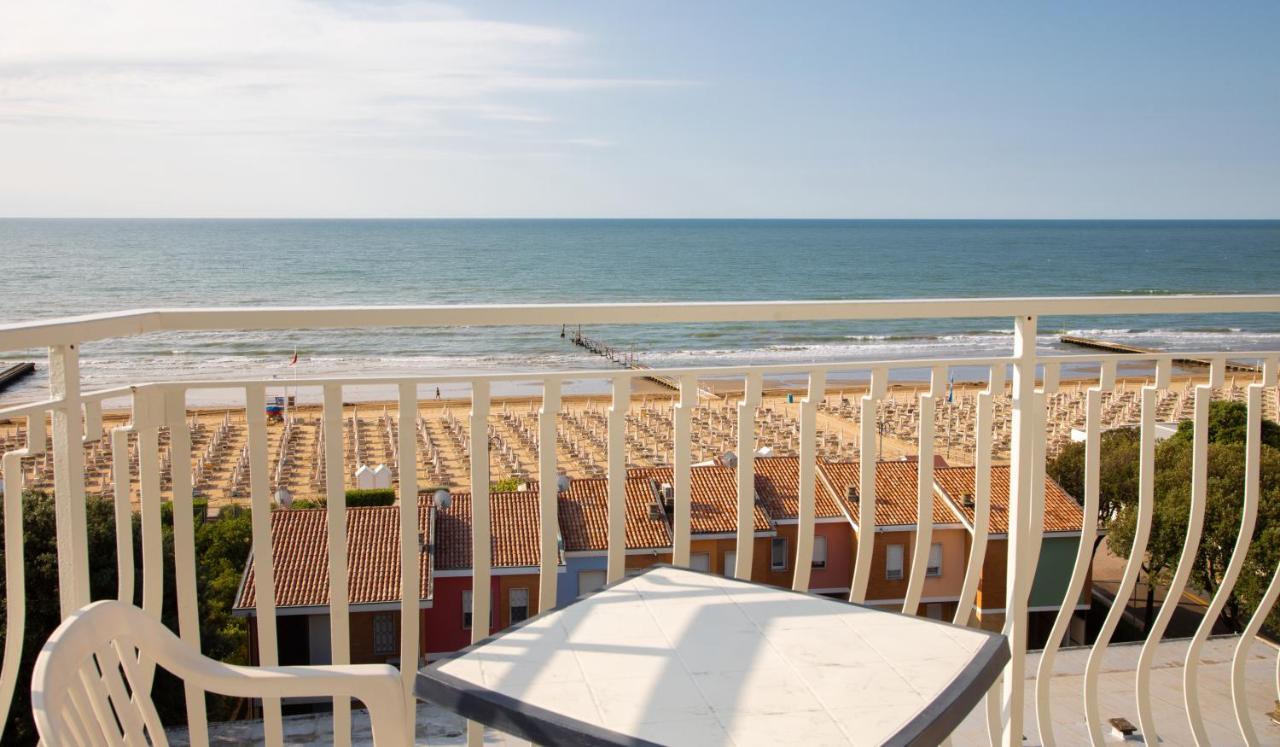 Hotel Nember Lido di Jesolo Exterior photo